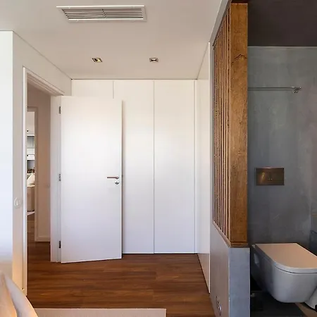 Luxury 2br Penthouse With Balcony In * Lisboa