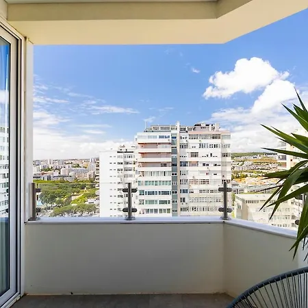 شقة Luxury 2br Penthouse With Balcony In Lisboa