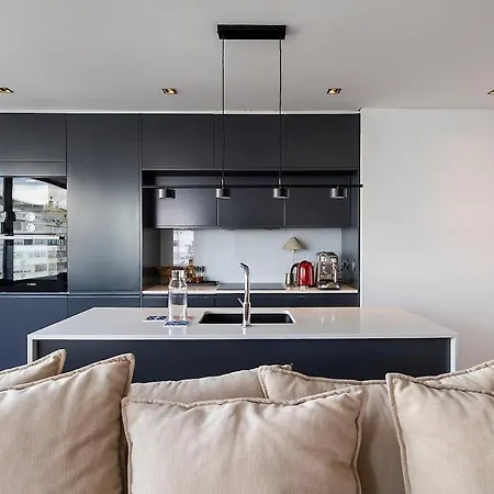 Luxury 2br Penthouse With Balcony In * Lisboa