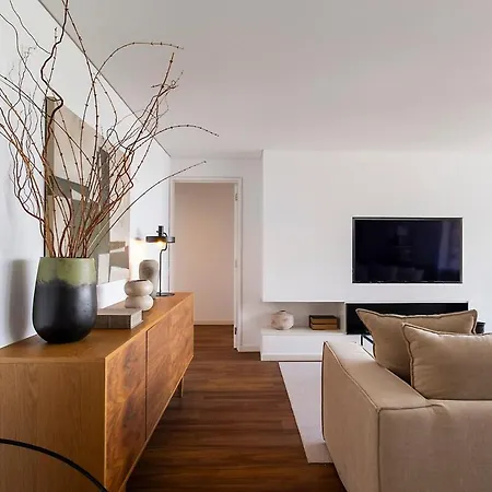 Luxury 2br Penthouse With Balcony In شقة Lisboa