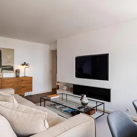 شقة Luxury 2br Penthouse With Balcony In